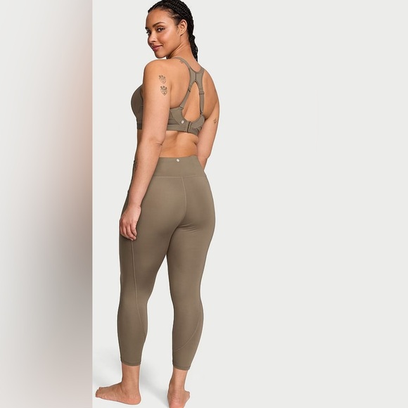 Victoria's Secret Sport VSX NWT $40 Essential Pocket 7/8 Leggings L Sage Green - Picture 2 of 13